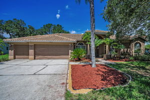 Front Exterior5