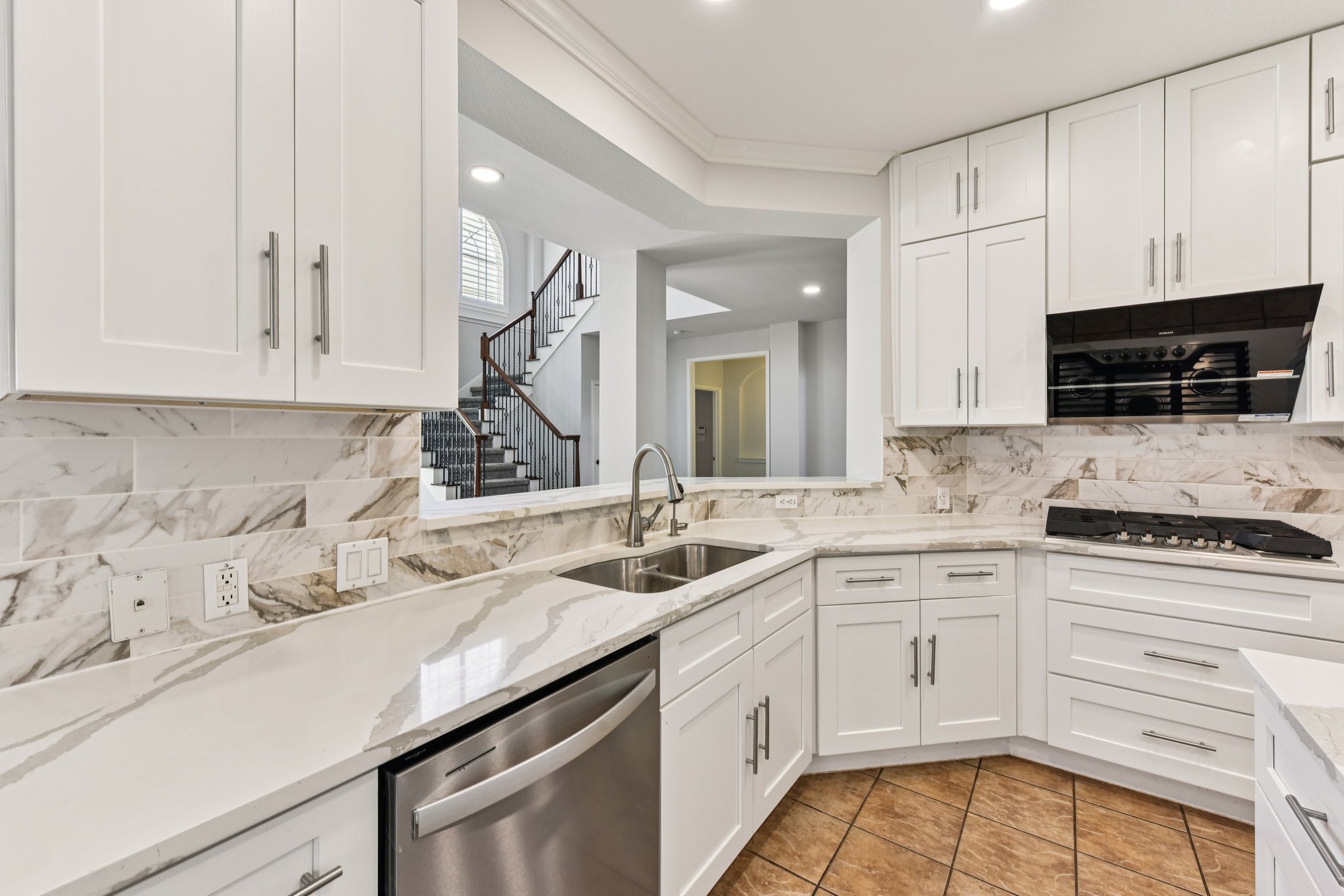 Skip Tyler Dr-S2403-015.jpg