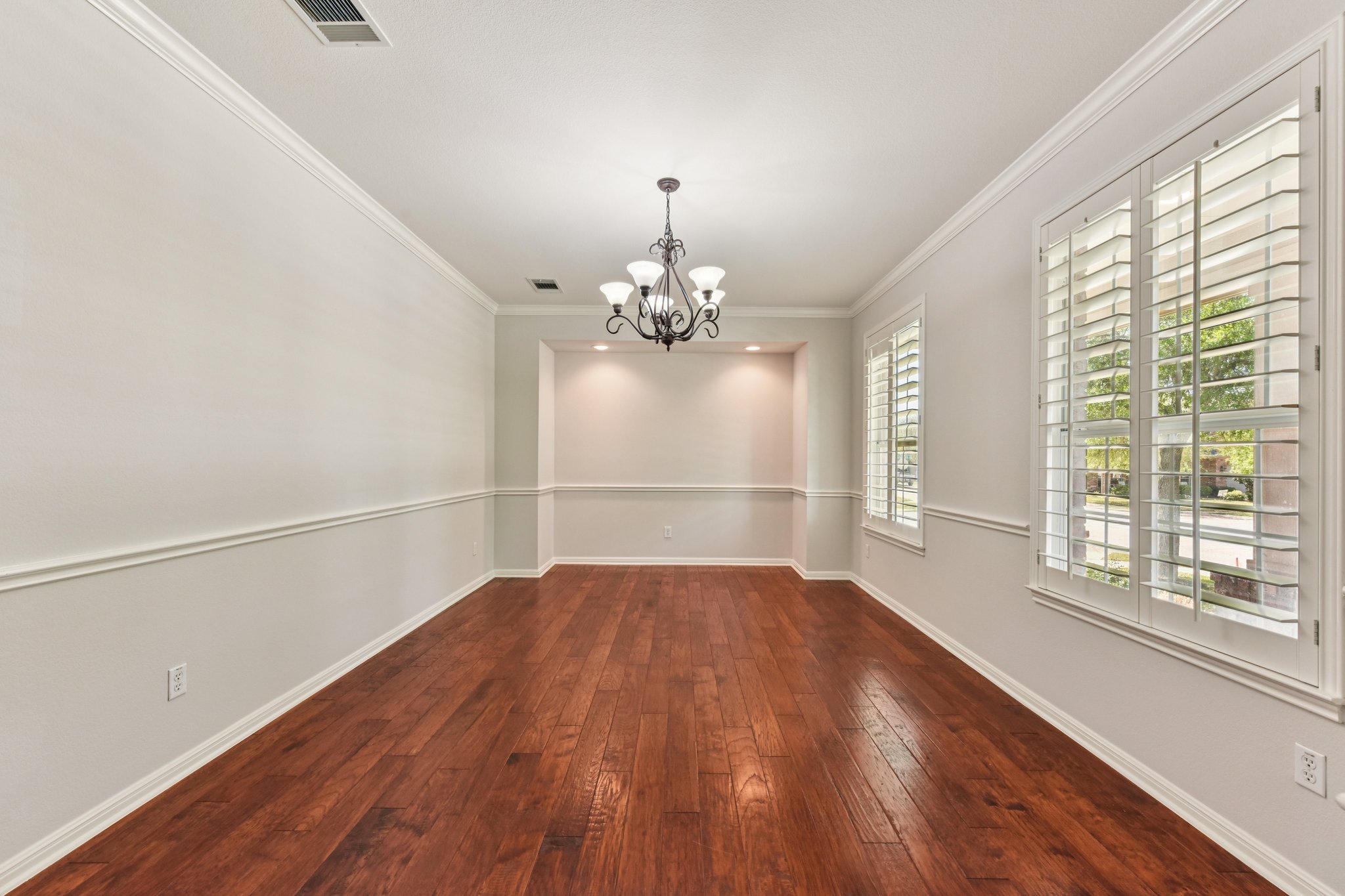 Skip Tyler Dr-S2403-024.jpg