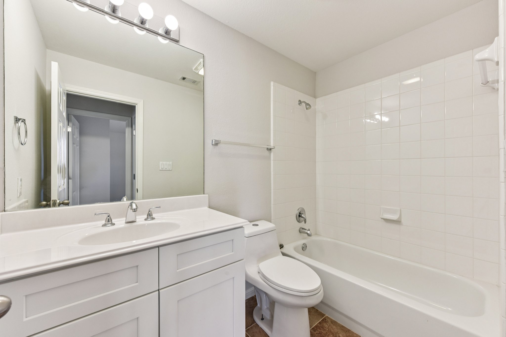 Skip Tyler Dr-S2403-045.jpg