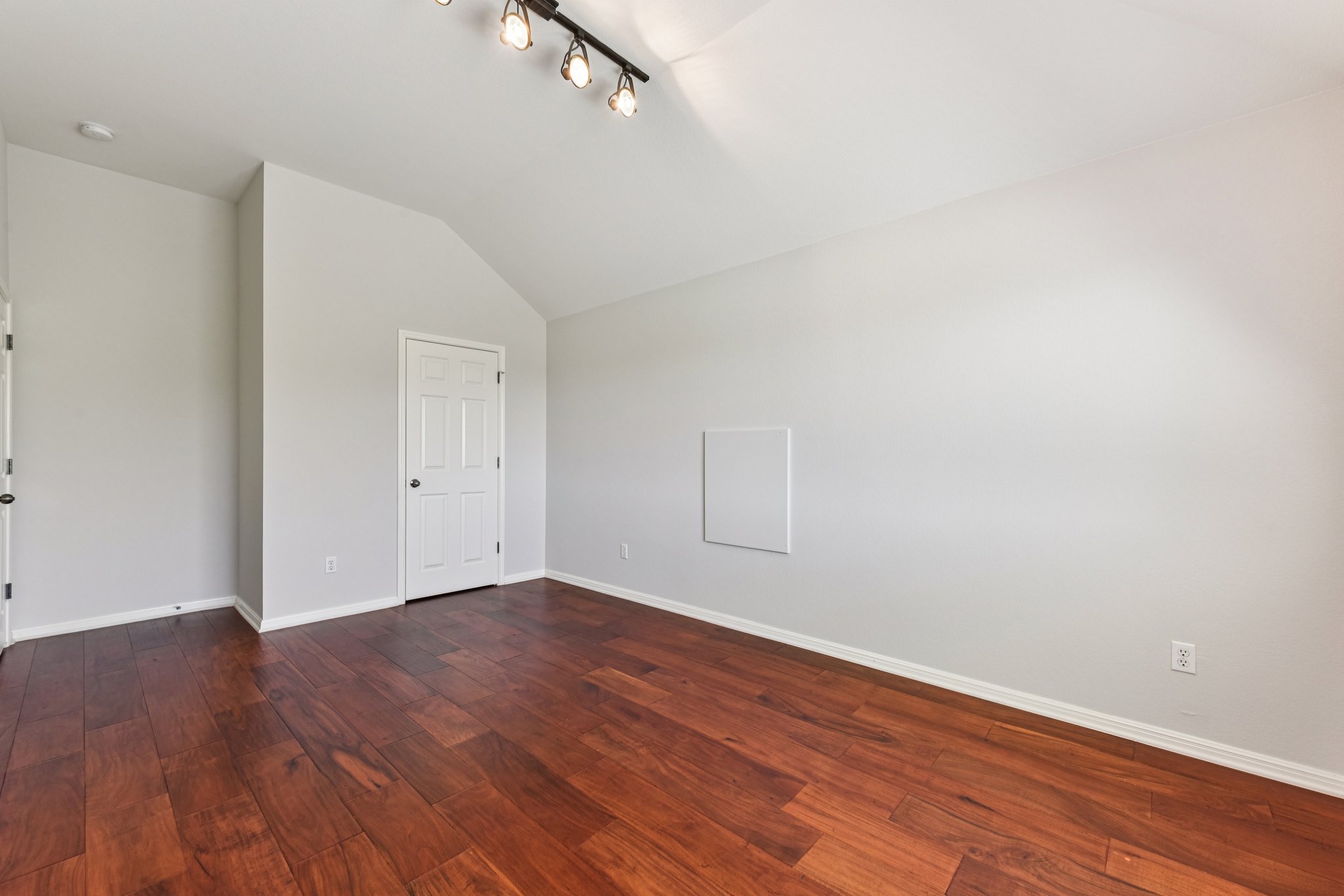 Skip Tyler Dr-S2403-051.jpg