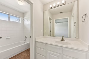 Skip Tyler Dr-S2403-056.jpg