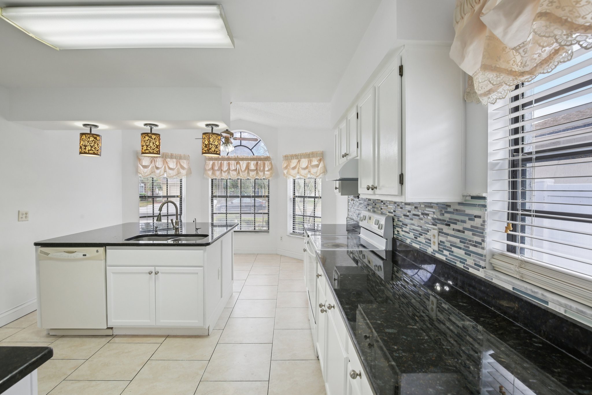 Westerly Dr-S2802-016.jpg