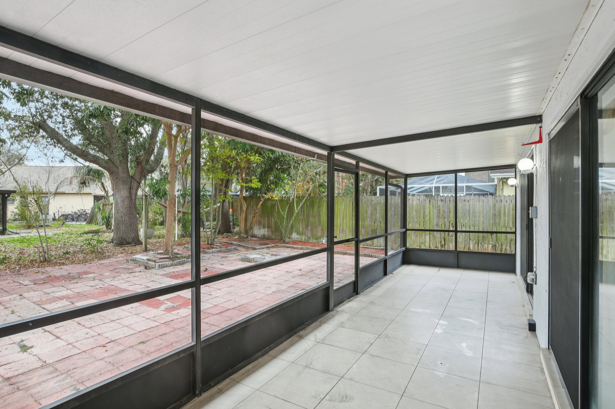 Westerly Dr-S2802-036.jpg