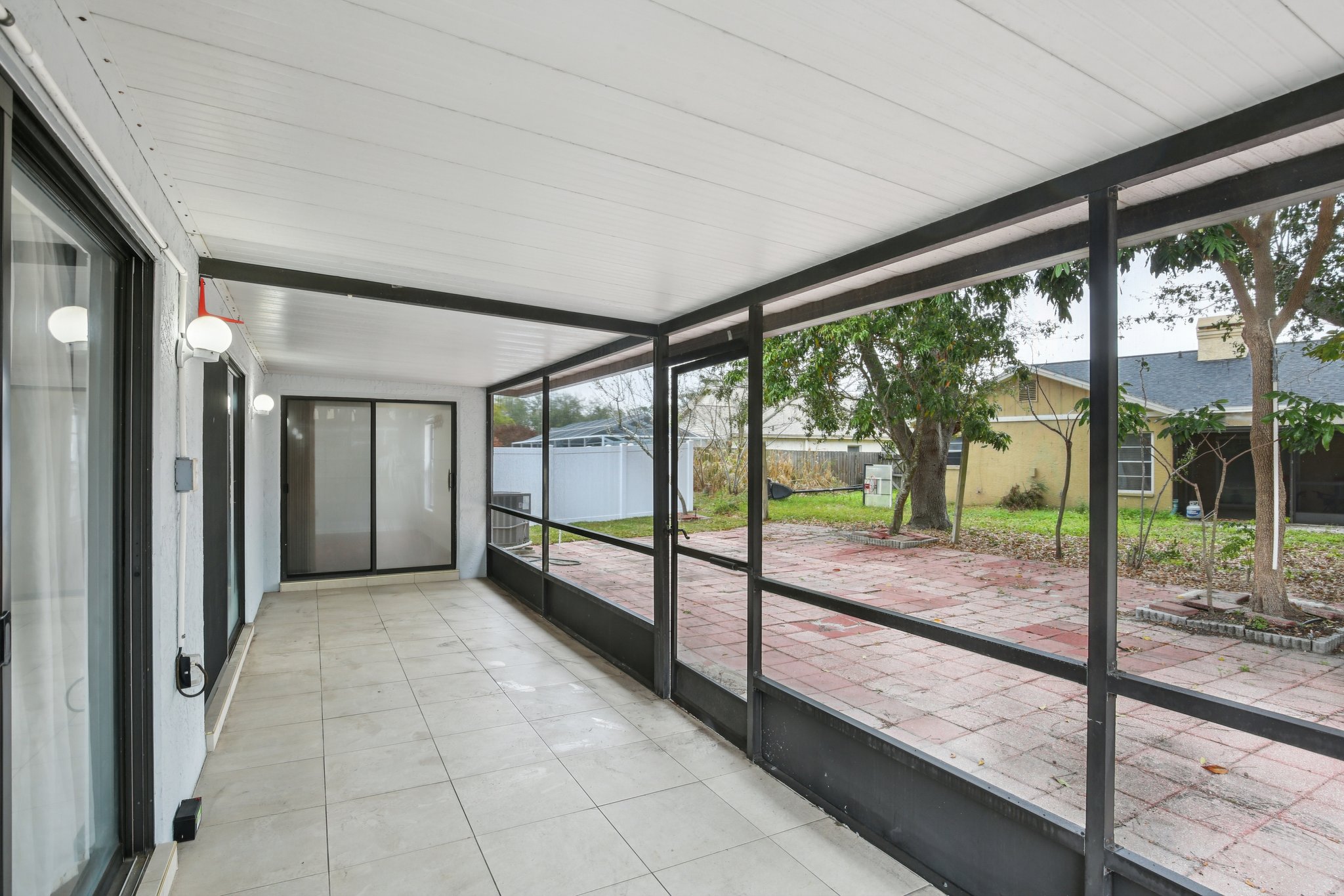 Westerly Dr-S2802-037.jpg