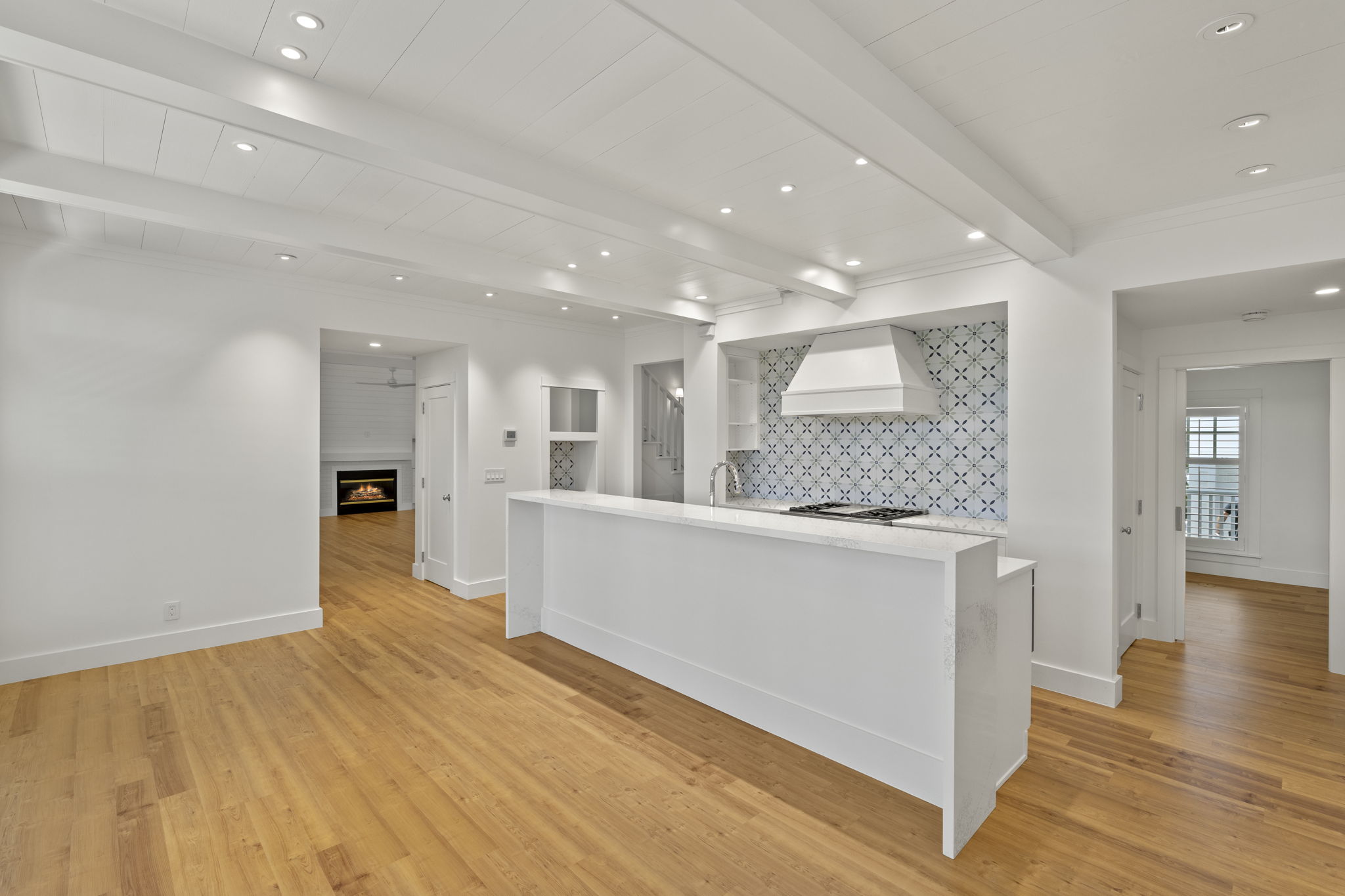 Breakfast Bar 1 of 2