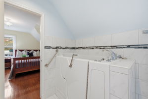  Photo 30