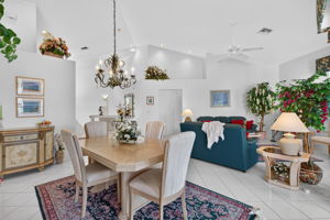 Dining Room 3 of 4