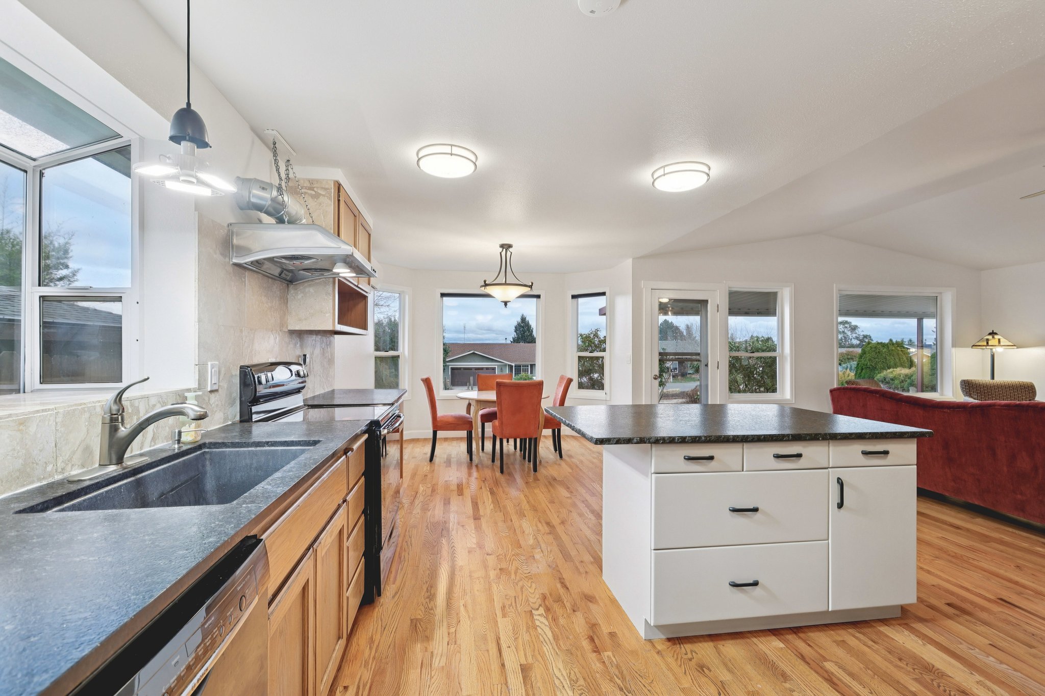 Carol St-S0403-022.jpg