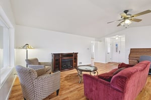 Carol St-S0403-014.jpg