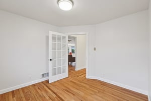 Carol St-S0403-025.jpg