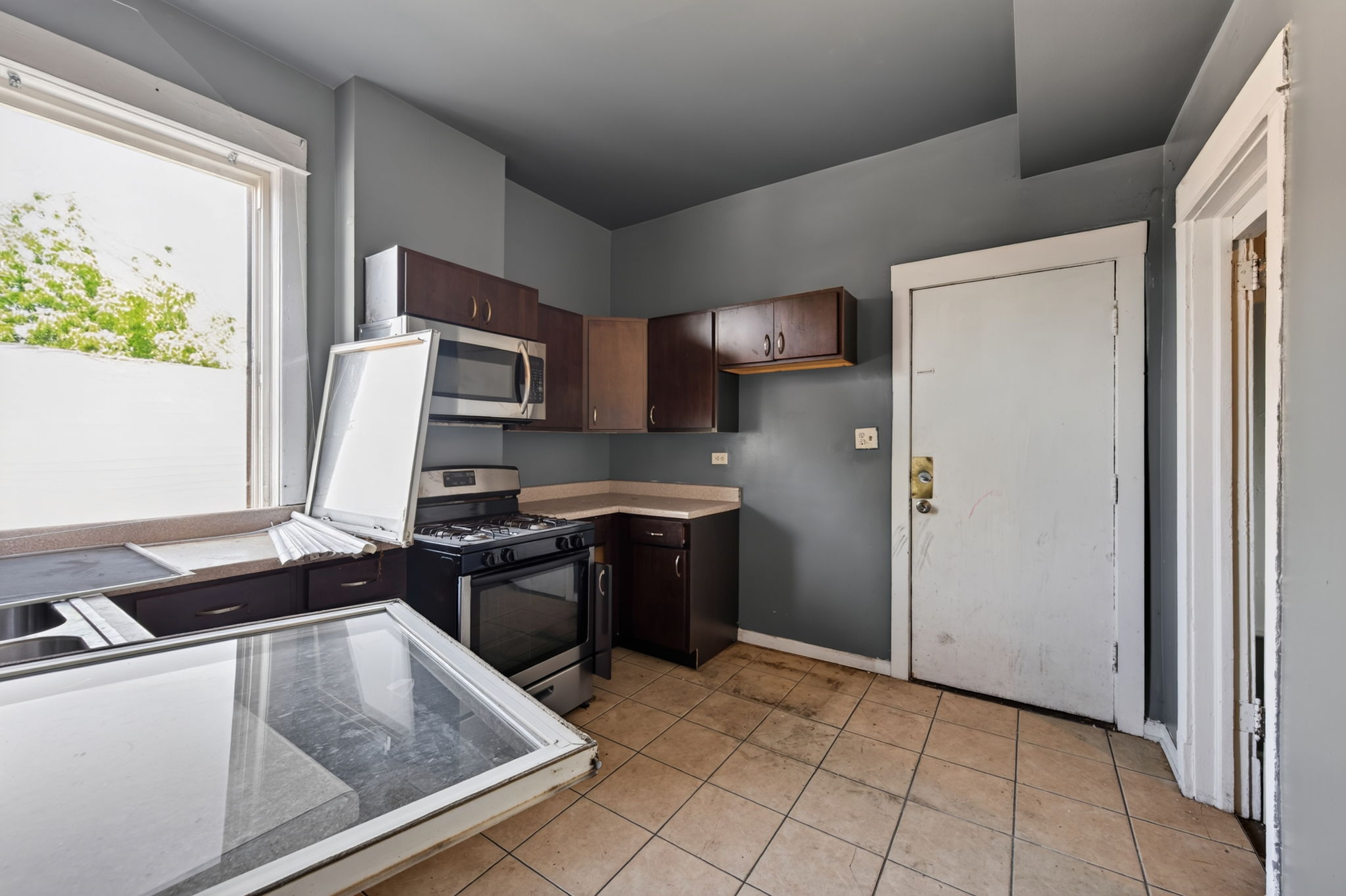 1518 E 75th St, Chicago, IL 60619_010