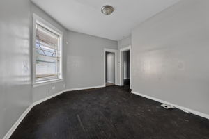 1518 E 75th St, Chicago, IL 60619_004