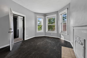 1518 E 75th St, Chicago, IL 60619_005