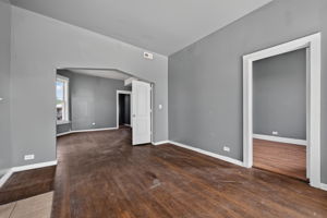 1518 E 75th St, Chicago, IL 60619_008
