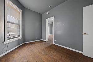1518 E 75th St, Chicago, IL 60619_011