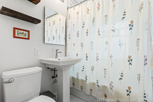  Photo 23
