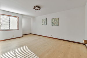  Photo 50