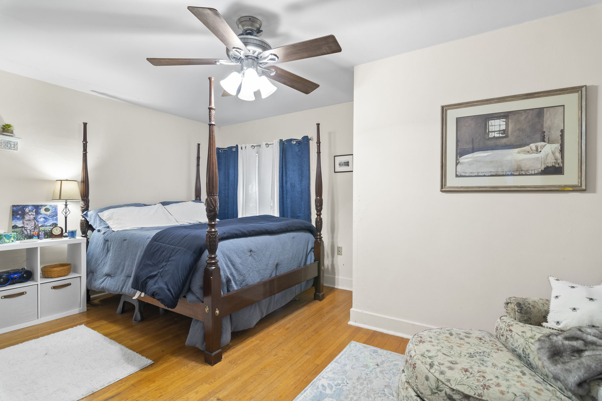Bedroom