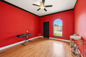  Photo 48