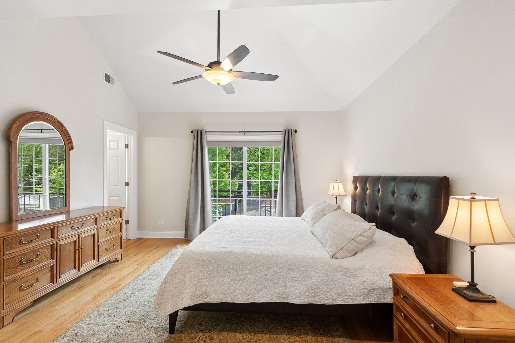 1518 W Norwood St_029.jpg