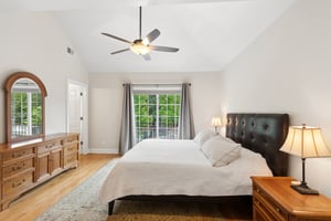 1518 W Norwood St_029.jpg