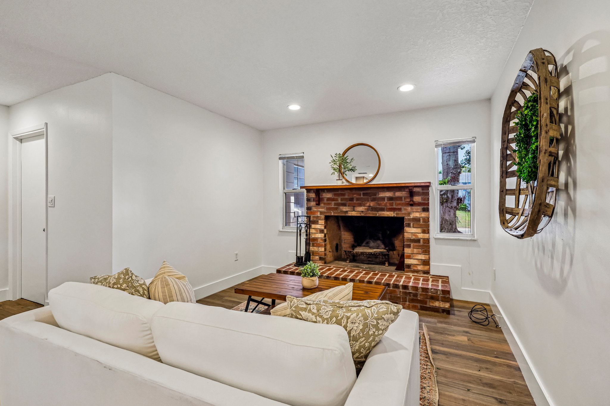 Glastonberry Rd-S3009-014.jpg