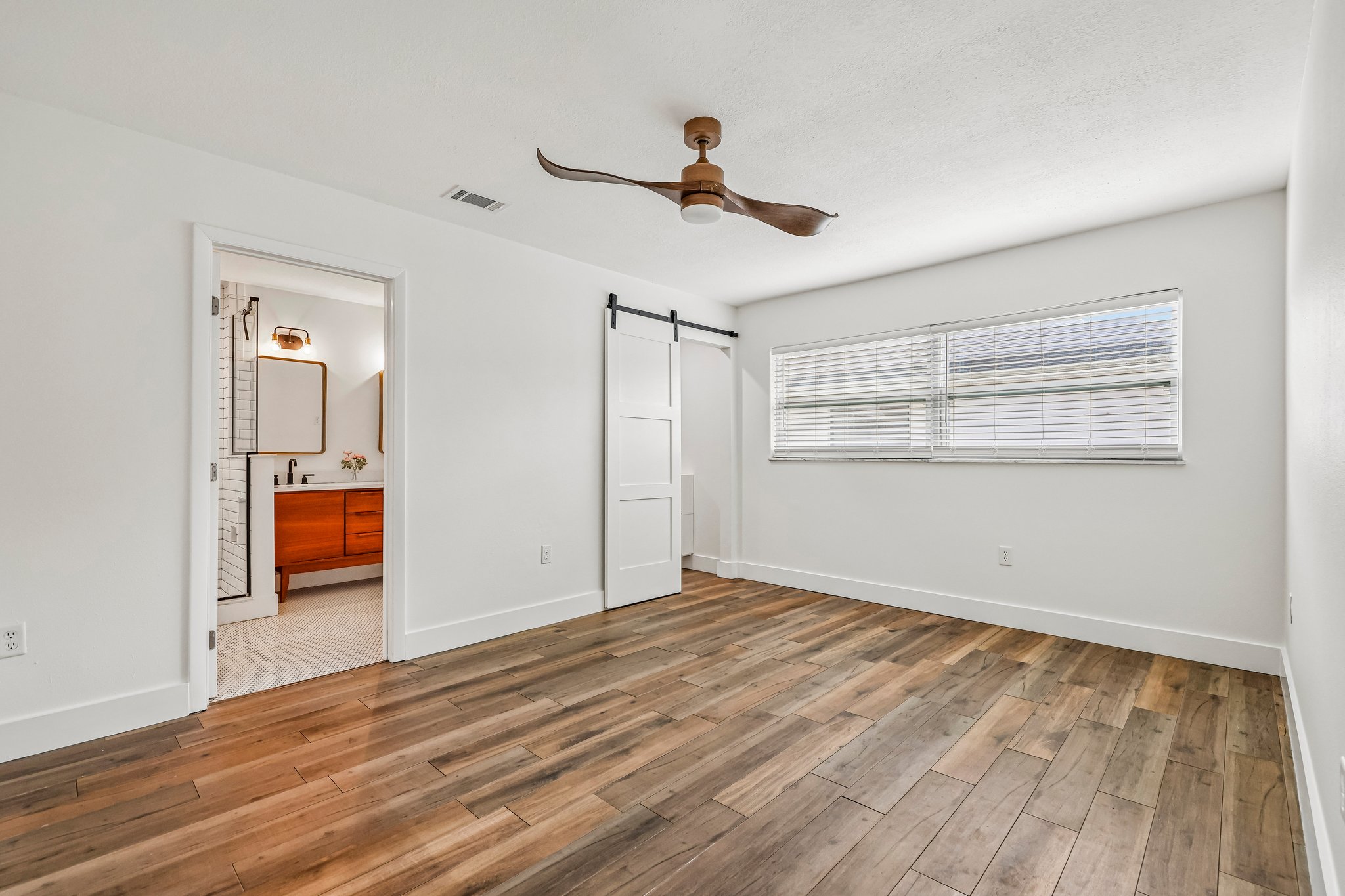 Glastonberry Rd-S3009-023.jpg