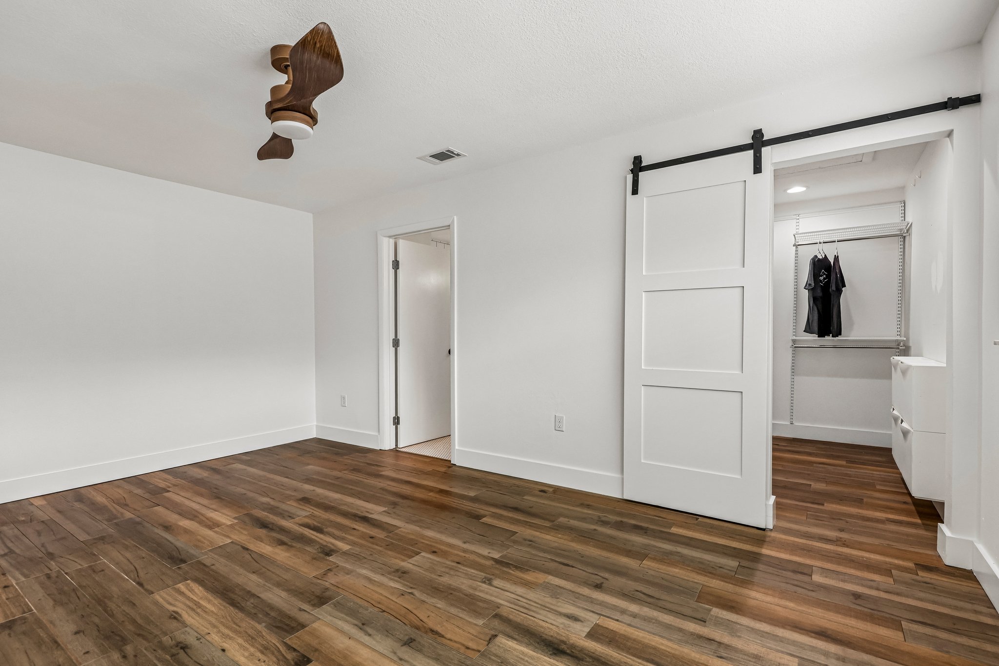 Glastonberry Rd-S3009-025.jpg
