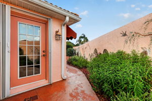 Family Room French Door to Courtyard