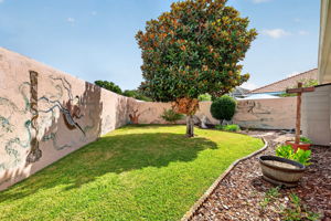 PRIVATE Rear Yard
