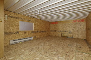  Photo 33