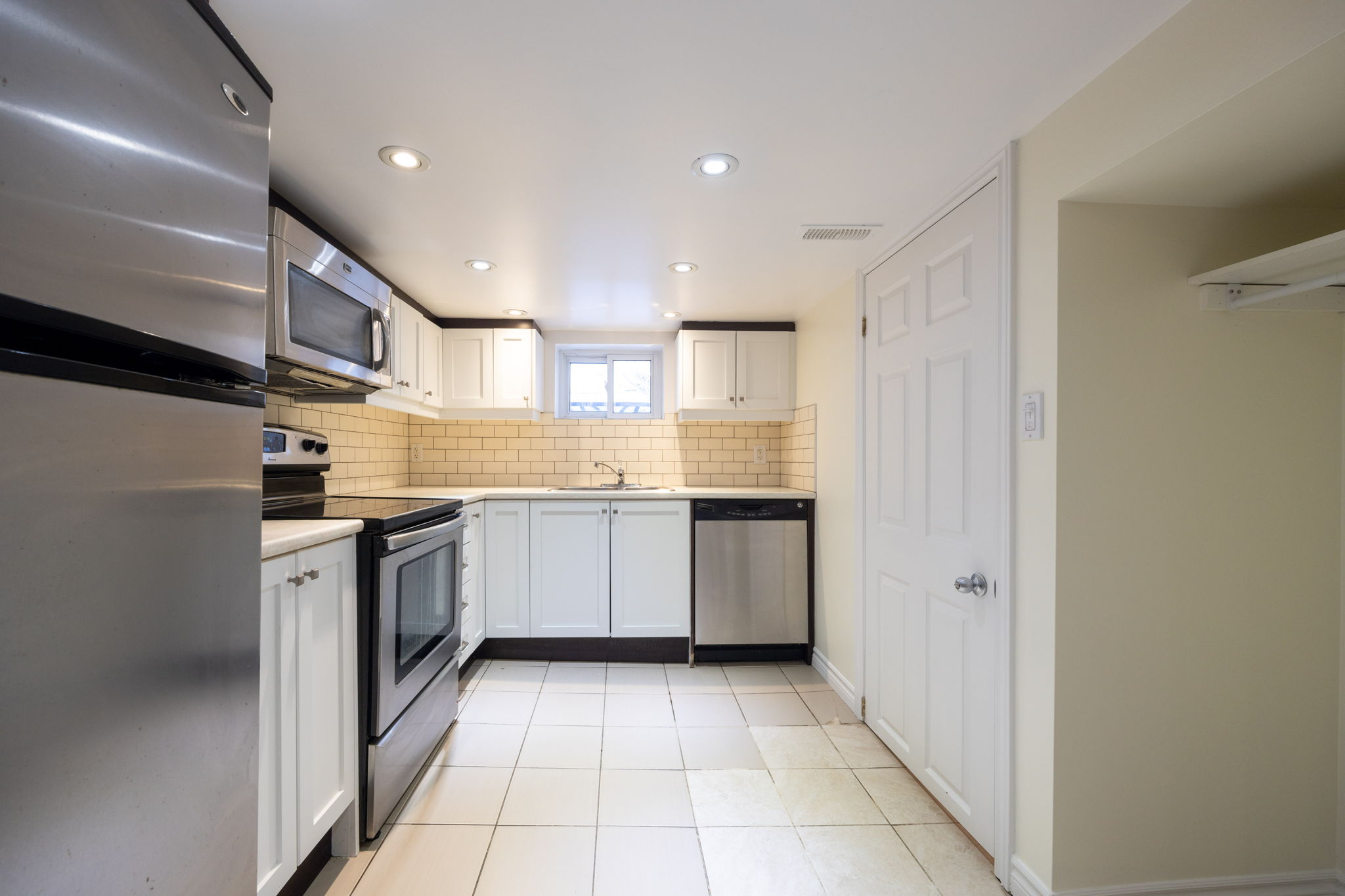 Toronto property showcase — delivered property photograph 6