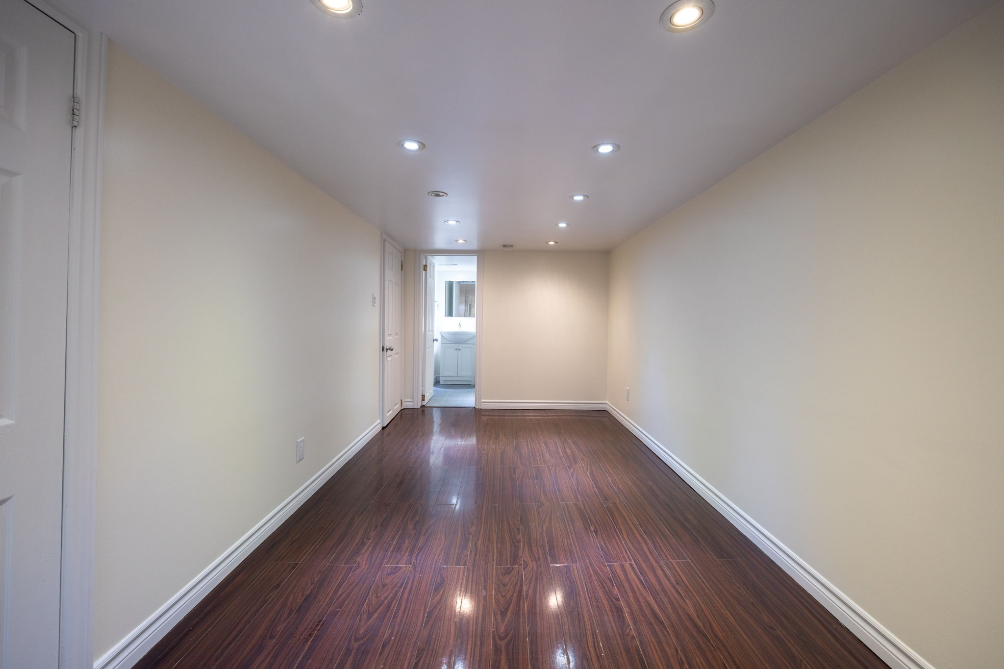 Toronto property showcase — delivered property photograph 3