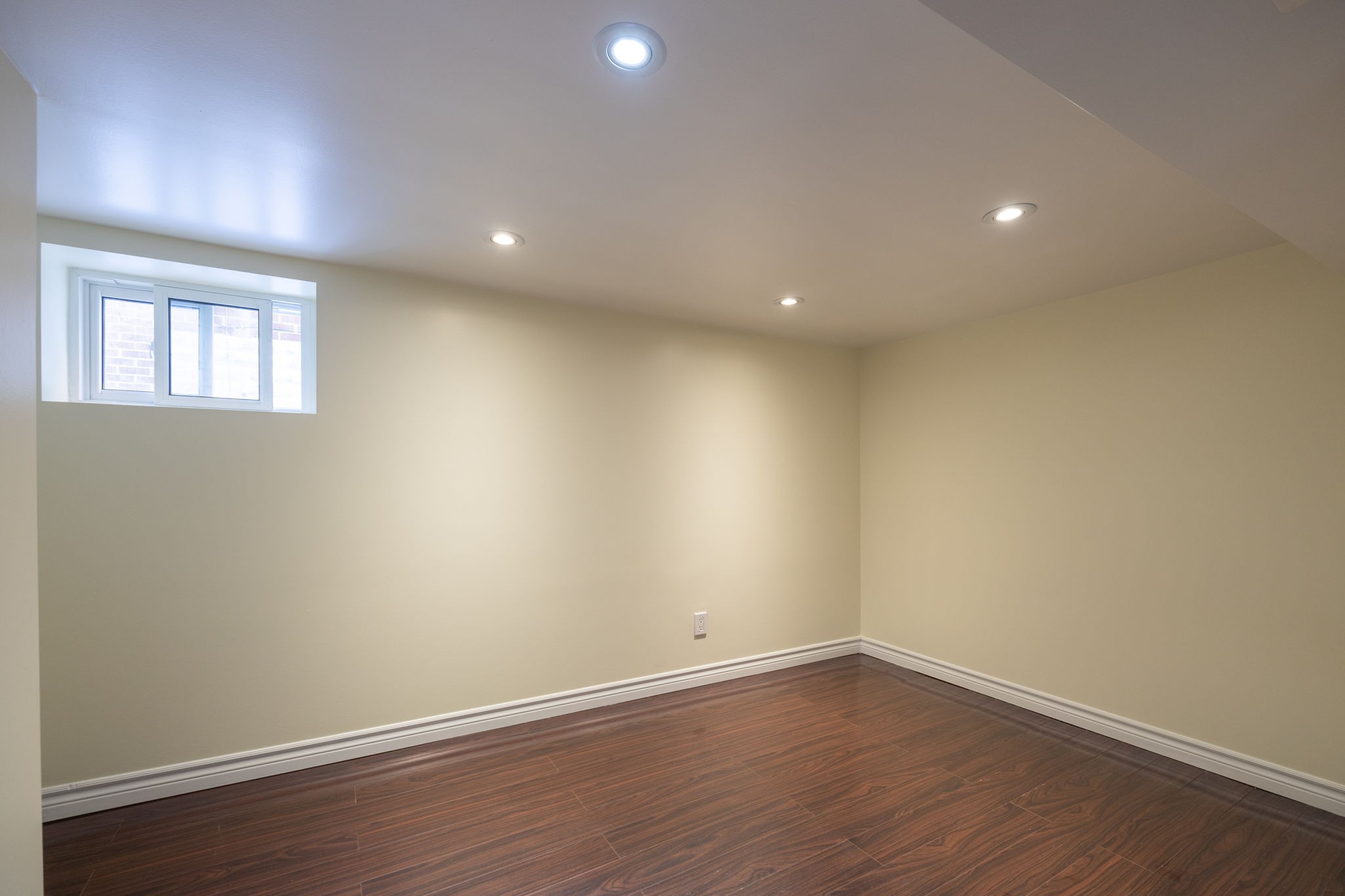 Toronto property showcase — delivered property photograph 12