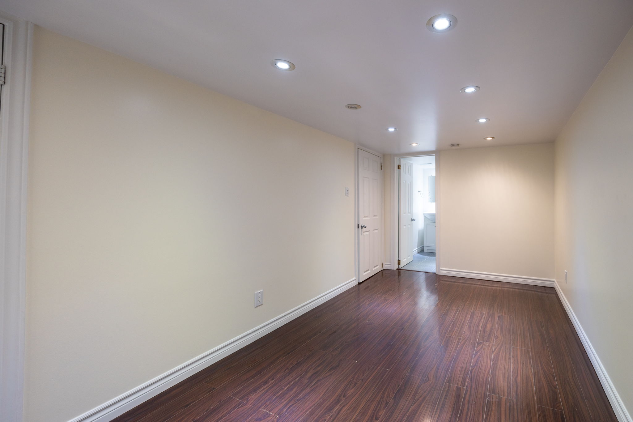 Toronto property showcase — delivered property photograph 4