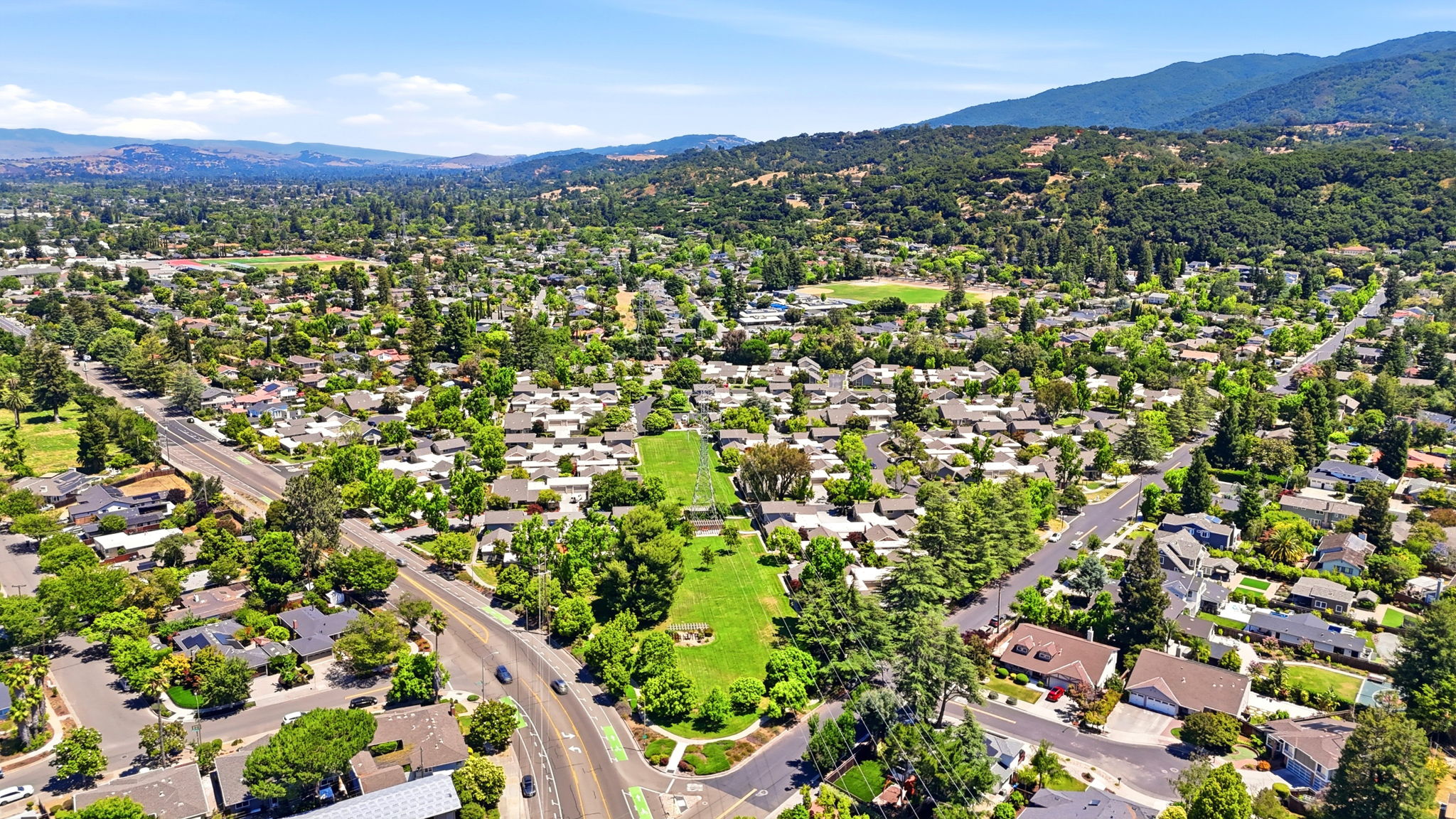 011_F8_AERIAL_152 Escobar Ave