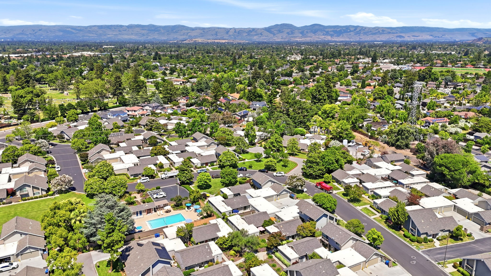 013_F8_AERIAL_152 Escobar Ave