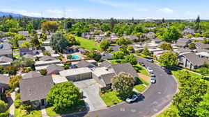 004_F8_AERIAL_152 Escobar Ave