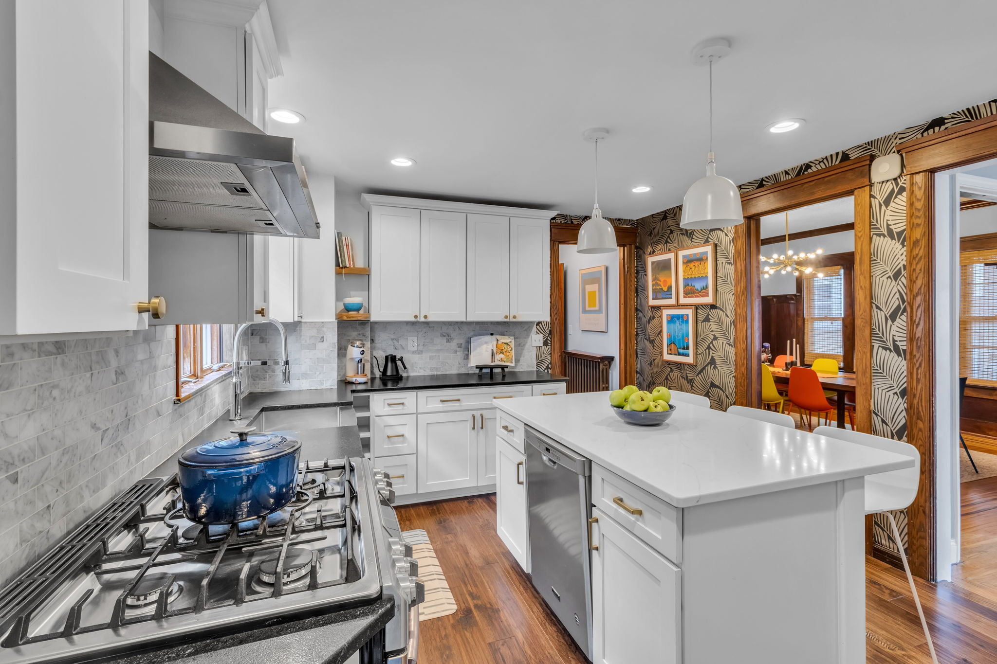  Photo 35