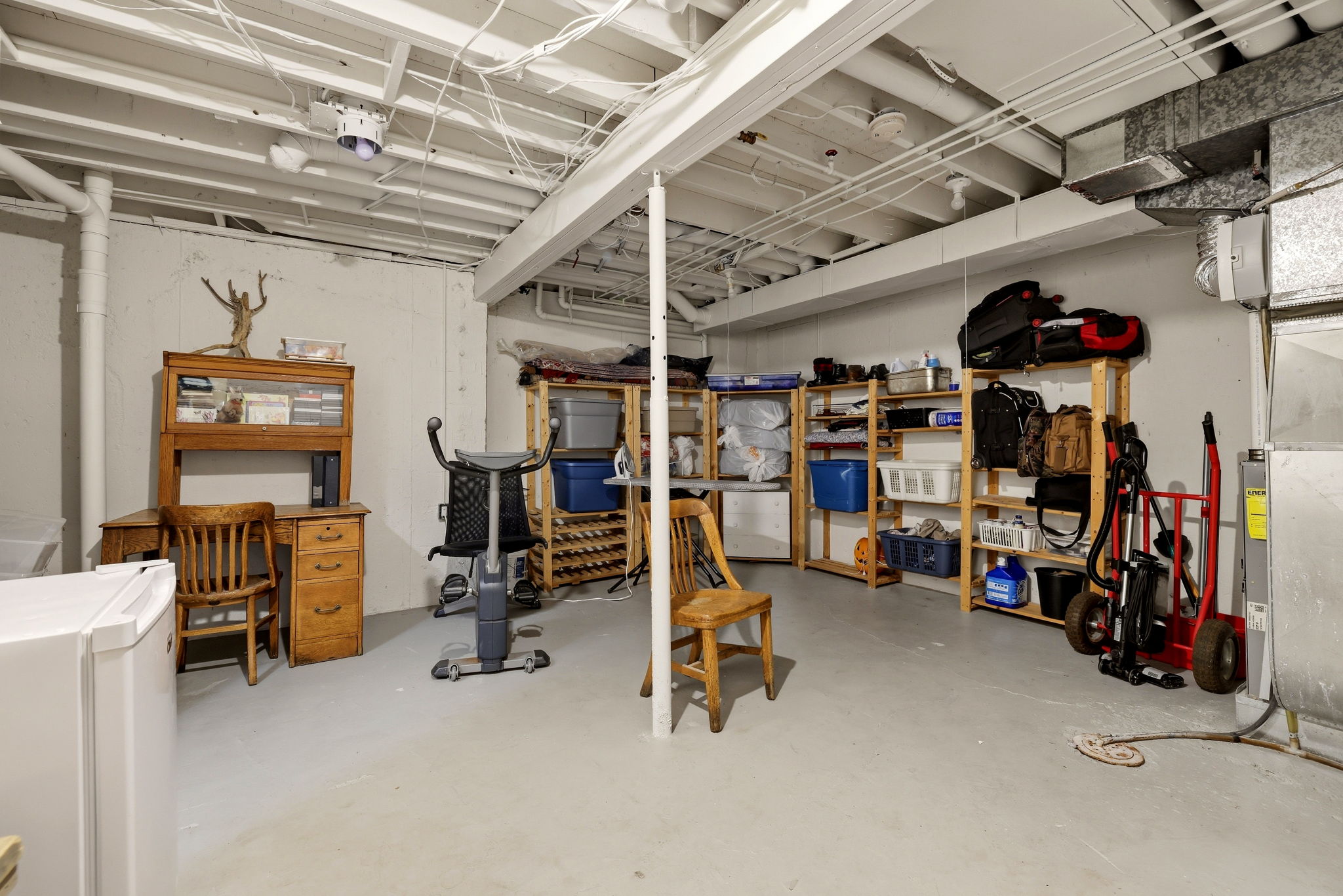 26. 152 Plainsview Dr. - Basement