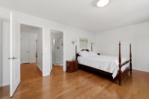 17. 152 Plainsview Dr. - Primary Bedroom