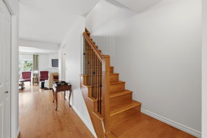 16. 152 Plainsview Dr. - Stairs