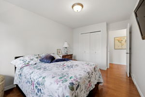 23. 152 Plainsview Dr. - Bedroom