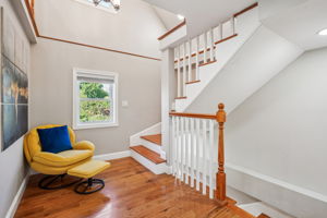 Saratoga St-L0309-007