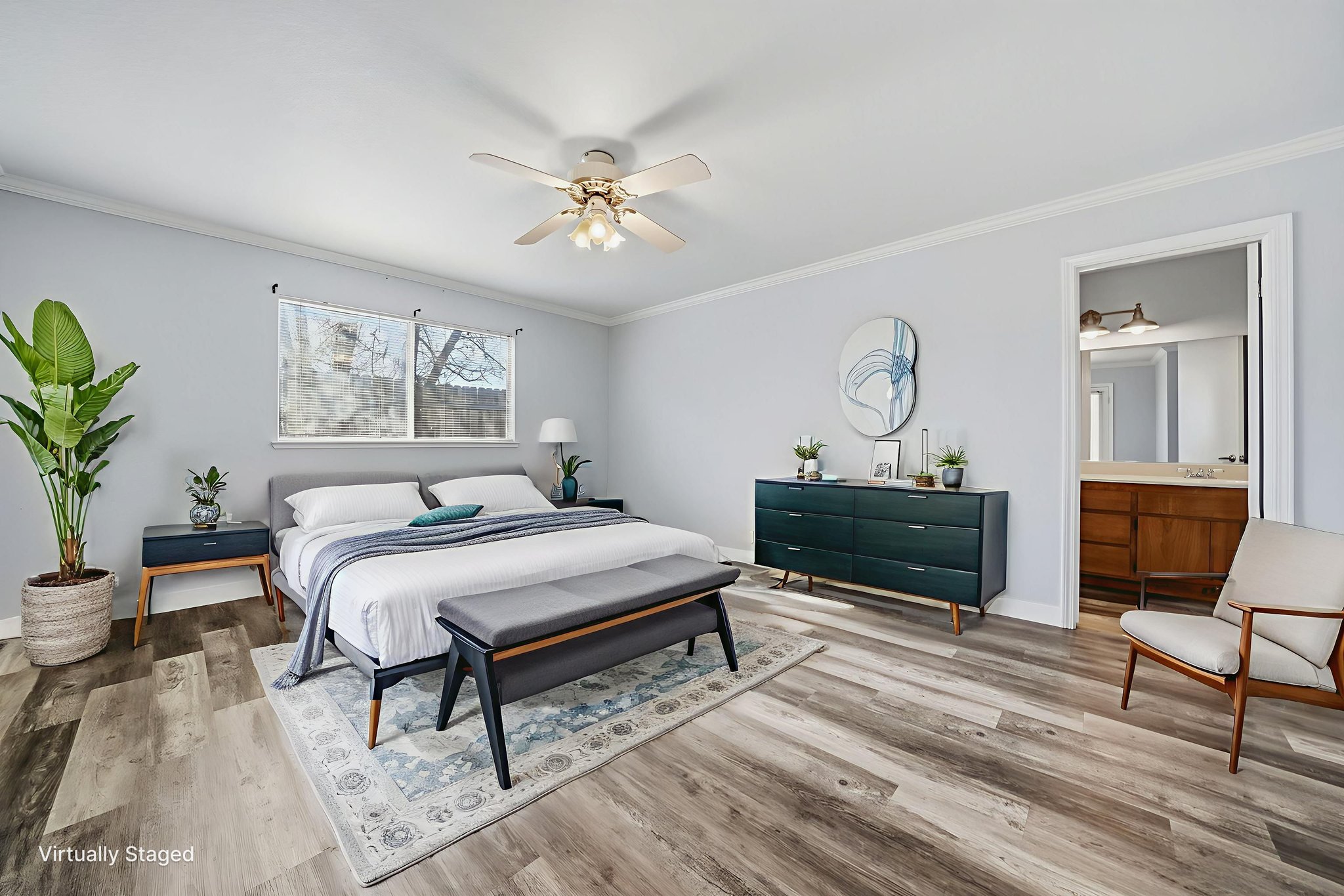 INTERIOR25 virtually staged.jpeg