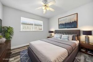 INTERIOR18 virtually staged.jpeg