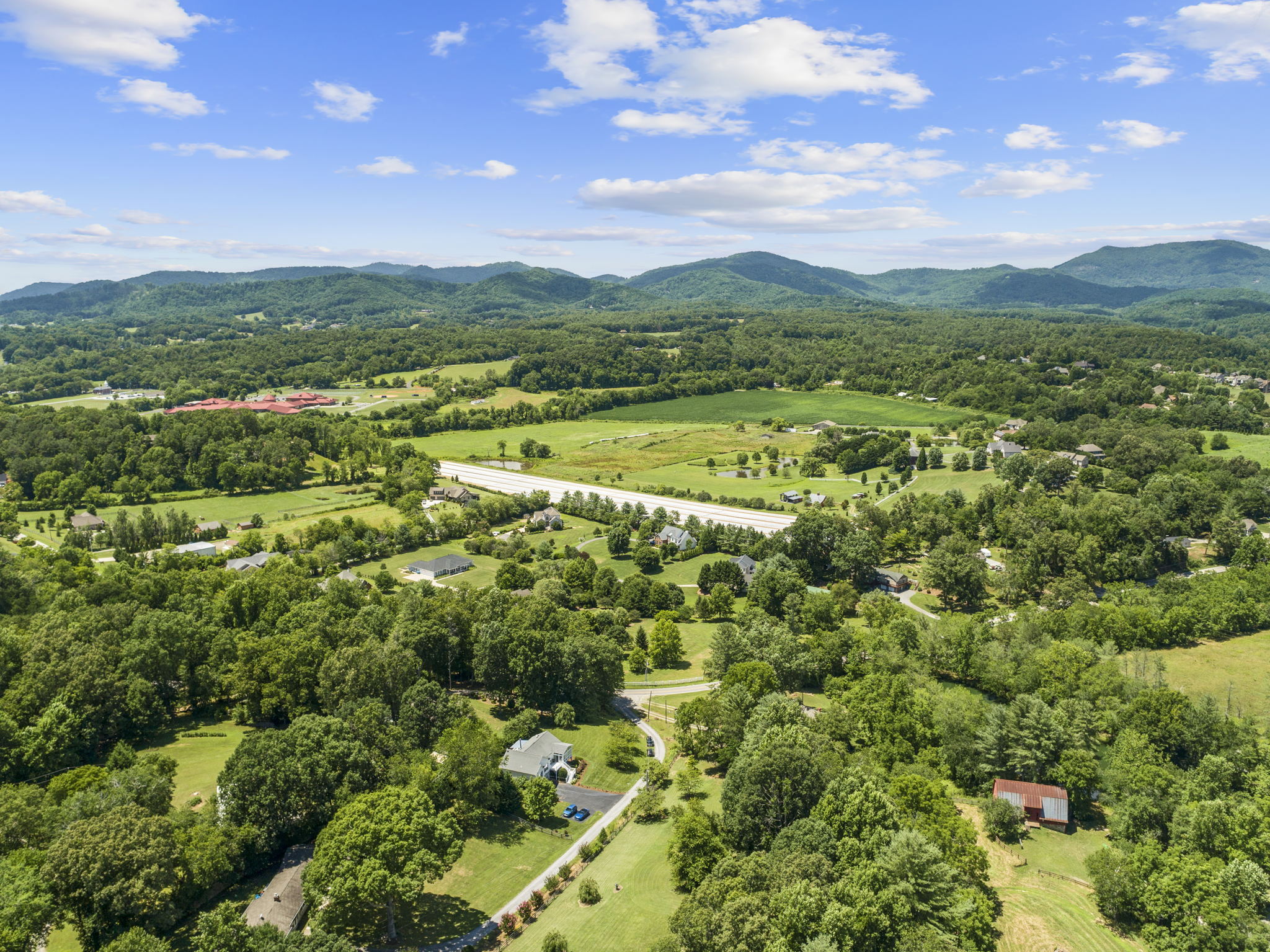 152 Upper Brush Creek Rd, Fletcher, NC 28732, USA Photo 5
