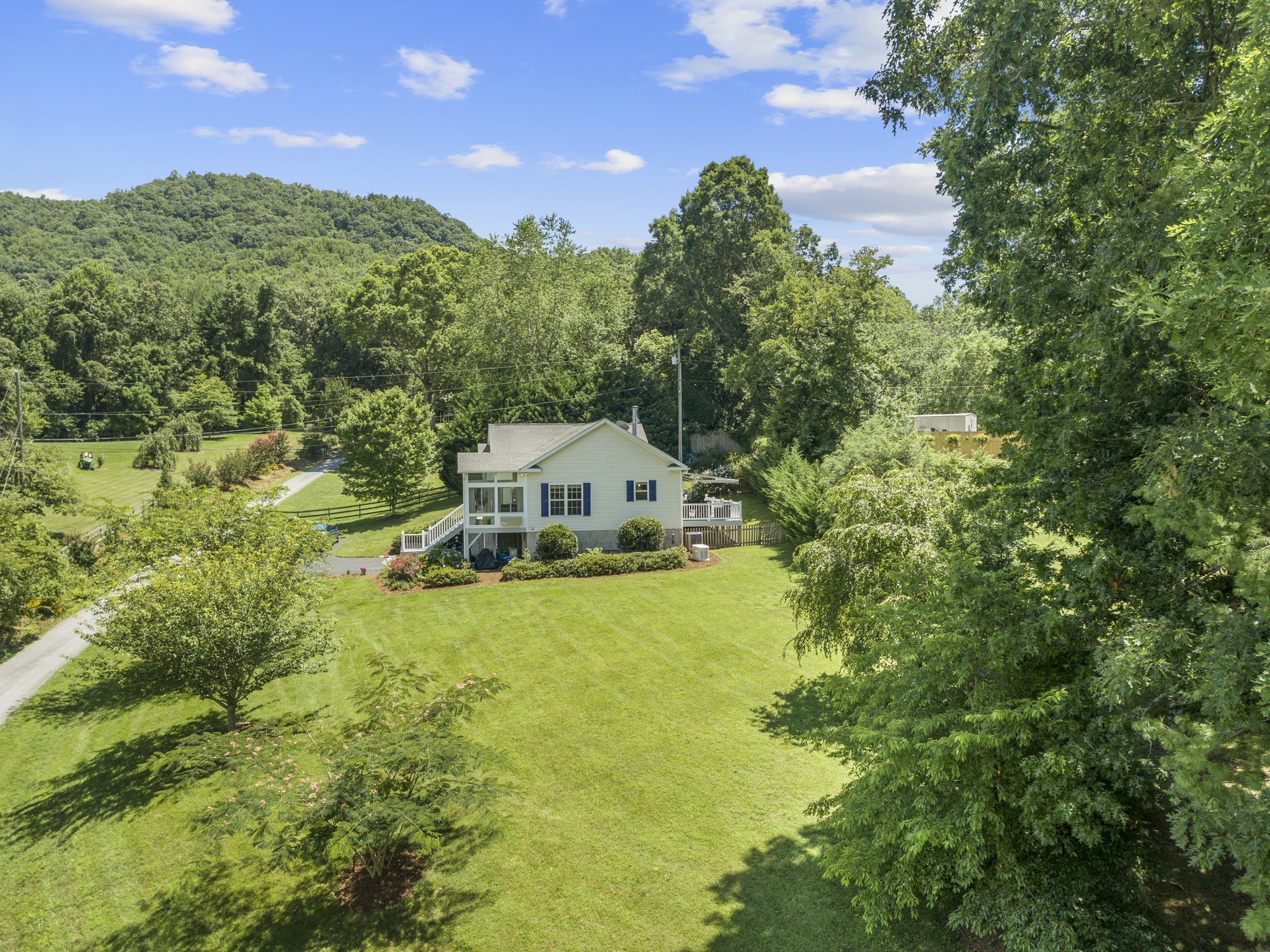 152 Upper Brush Creek Rd, Fletcher, NC 28732, USA Photo 8