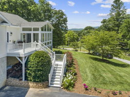 152 Upper Brush Creek Rd, Fletcher, NC 28732, USA Photo 9